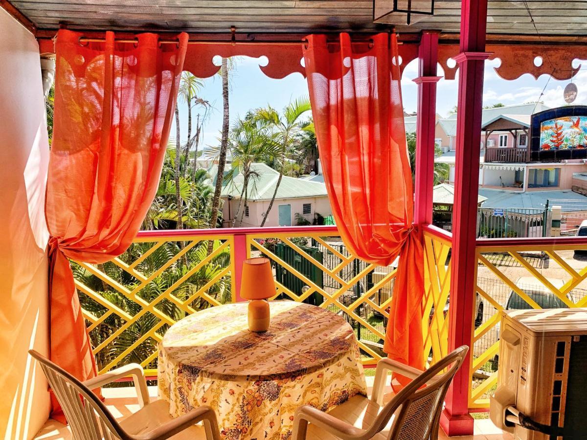 Appartement Duplex Climatise Avec Wi-Fi - Plage Pointe Marin A Pieds, Recemment Renove Sainte-Anne Kültér fotó