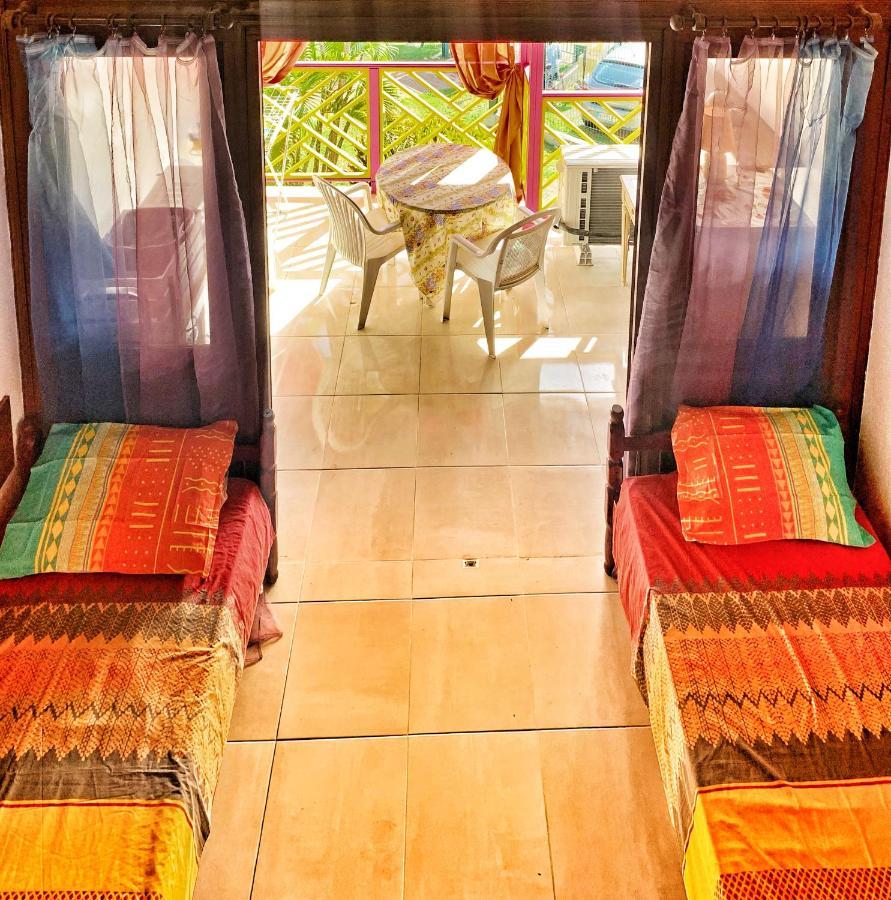 Appartement Duplex Climatise Avec Wi-Fi - Plage Pointe Marin A Pieds, Recemment Renove Sainte-Anne Kültér fotó