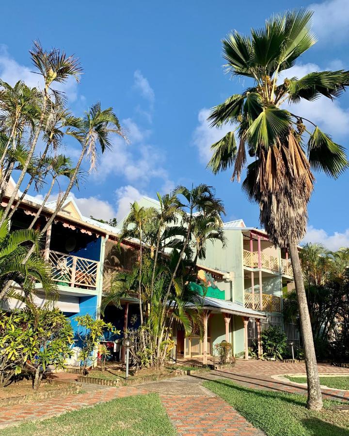 Appartement Duplex Climatise Avec Wi-Fi - Plage Pointe Marin A Pieds, Recemment Renove Sainte-Anne Kültér fotó
